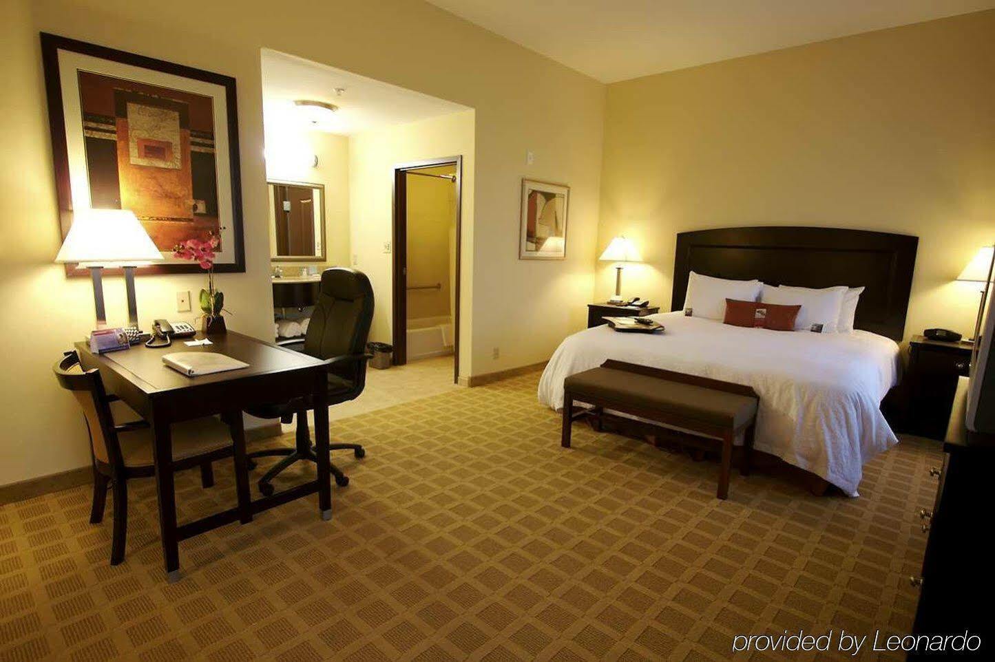 Hampton Inn & Suites Port Arthur Room photo